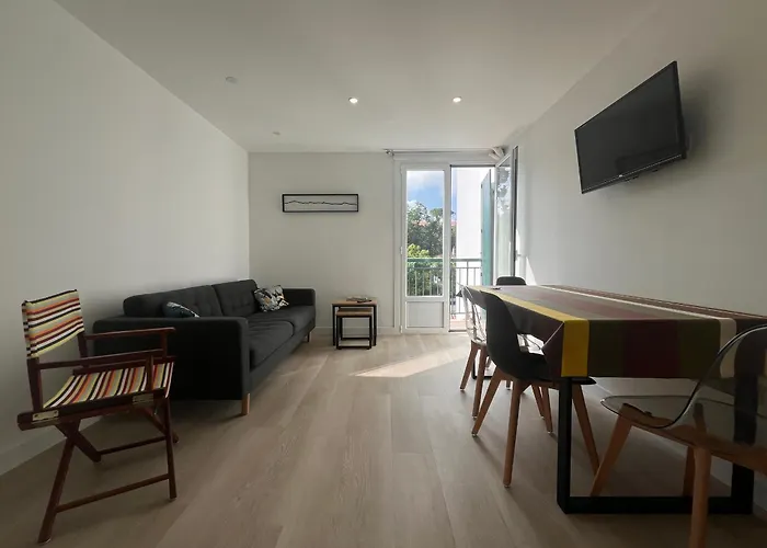 Appartement Renove Proche Digue Sainte-Barbe A Saint-Jean-De-Luz Avec Parking Gratuit - Fr-1-239-1073