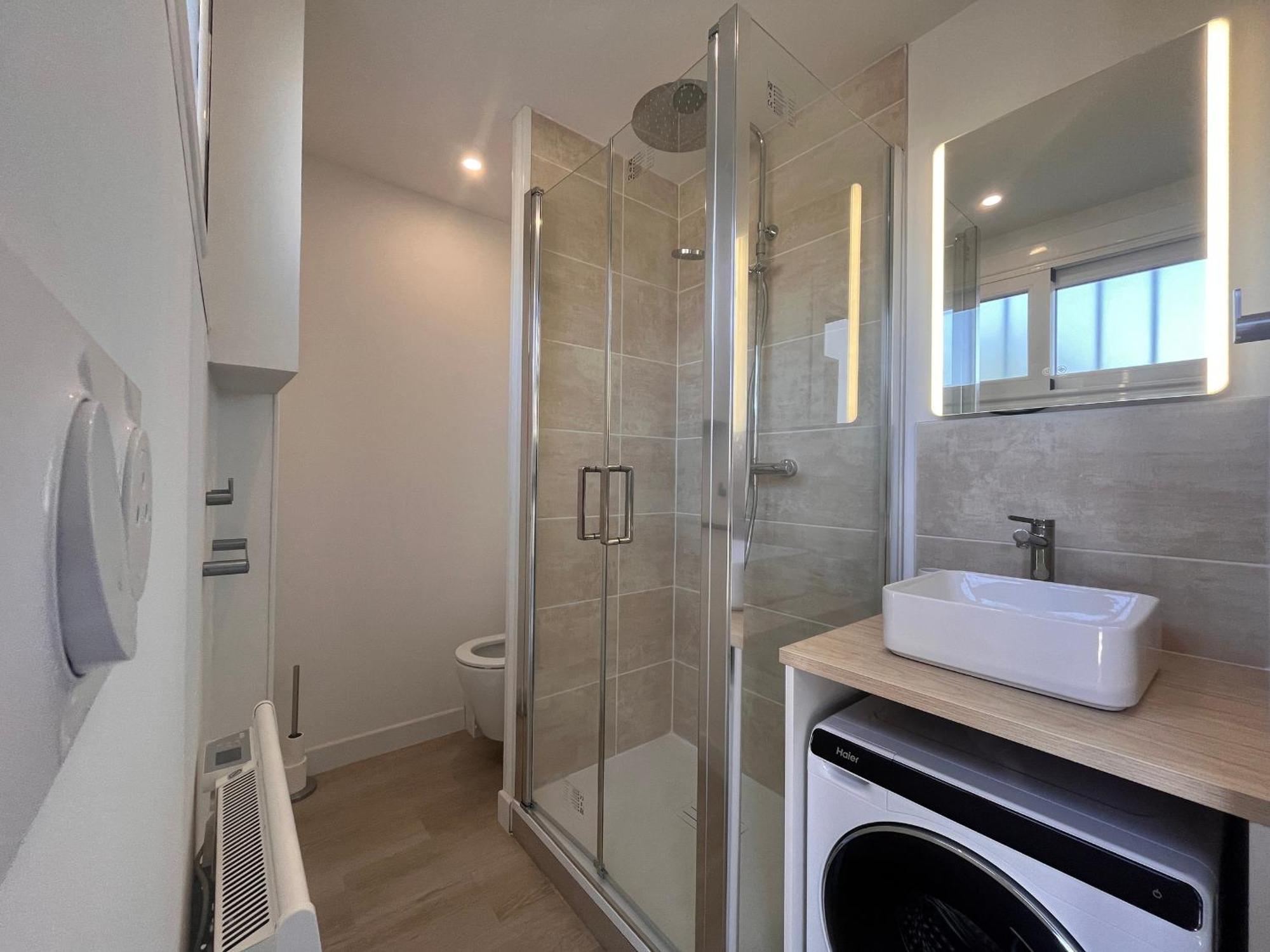 Appartement Renove Proche Digue Sainte-barbe A Avec Parking Gratuit - Fr-1-239-1073 *