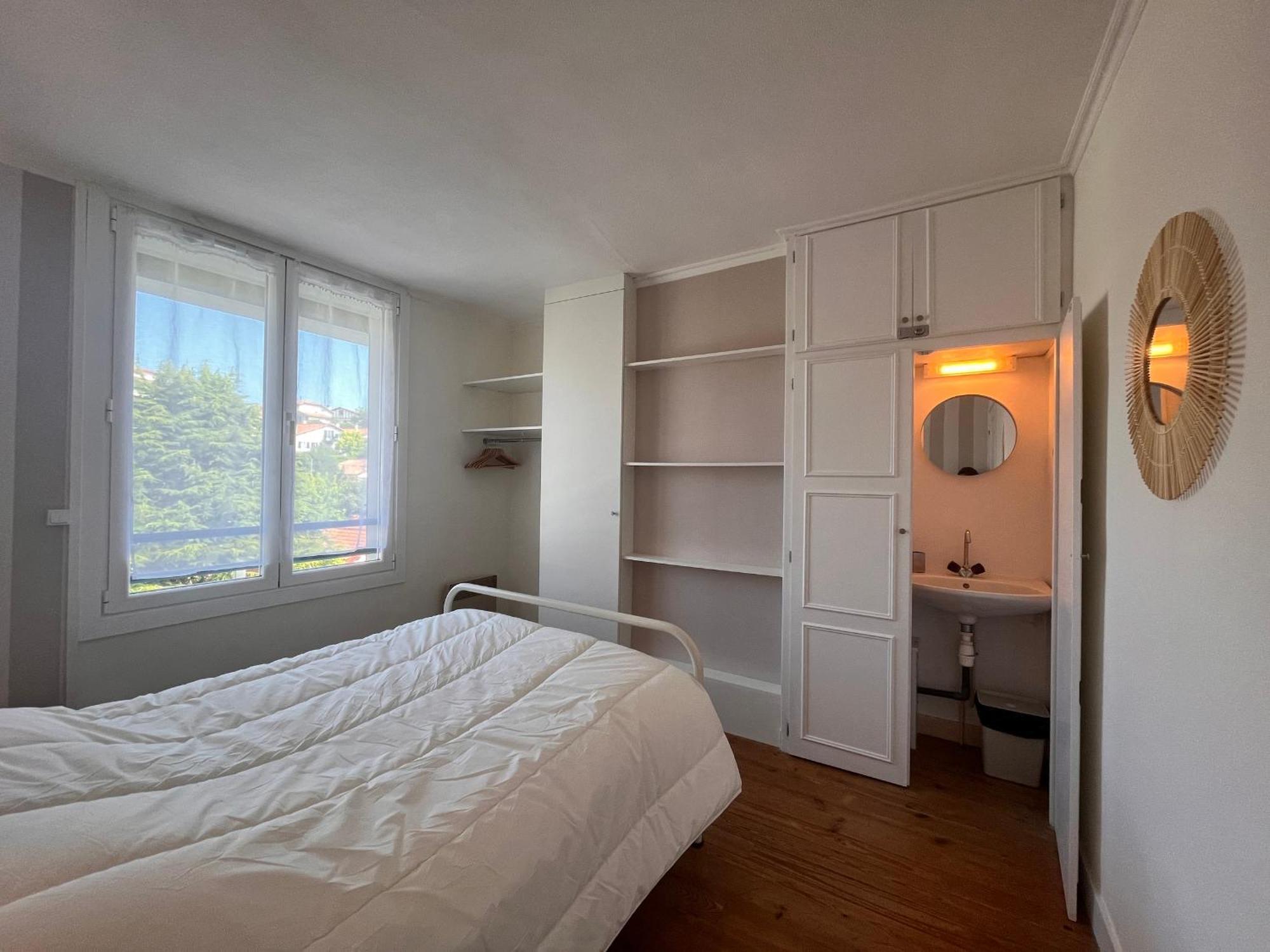 Renove Proche Digue Sainte-barbe A Avec Parking Gratuit - Fr-1-239-1073 Saint-Jean-de-Luz